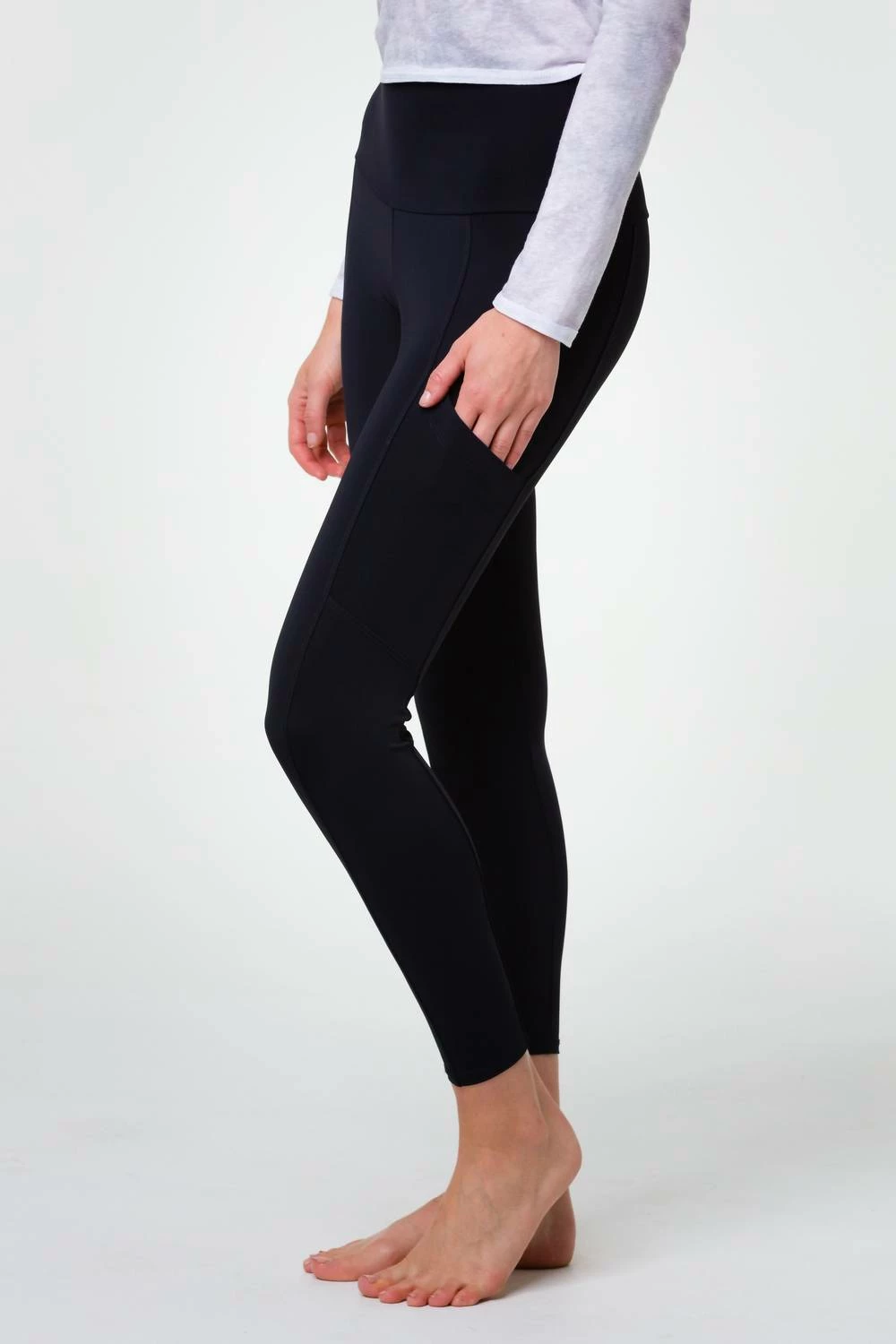 Onzie High Rise Pocket Legging in Black - women 2 Onzie High Rise Pocket Legging in Black - women - Image 2