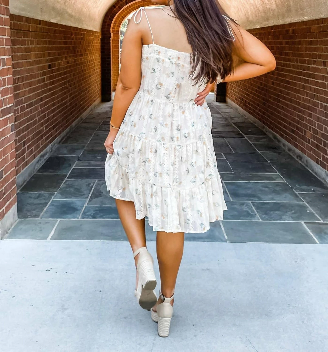 Storia Praise Worthy Dress in Cream Floral - women 2 Storia Praise Worthy Dress in Cream Floral - women - Image 2