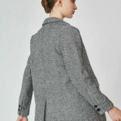 Deluc Sasso Fishbone Blazer in Dark Grey - women -Deals Outlets Store 3f79888219474309bcb1cac384f7bfea a9e78833 47ac 4926 9b19 7e06f4127c14 1080x