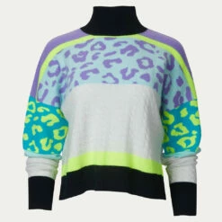 Brodie Cashmere Jasper Jumper in Black - women