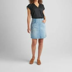Jag On The Go Pull-On Skort in Silver Lake - women