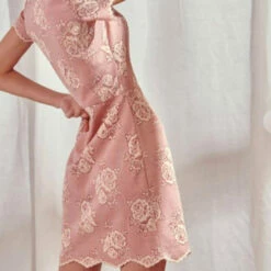 Storia LACE PEEKABOO MINI DRESS in Dusty Rose - women 5 Storia LACE PEEKABOO MINI DRESS in Dusty Rose - women -Deals Outlets Store 868eed8d9a104bbf90e02ab75a26f2a3 e4296d46 1e5c 422f 9a0b 2ae293383cf8 1080x