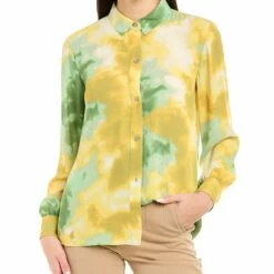 Toccin Easy Button-Down Top - women