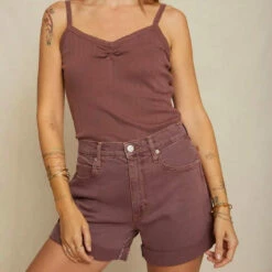 Amo Tomboy Cuff Short in Bloodstone - women